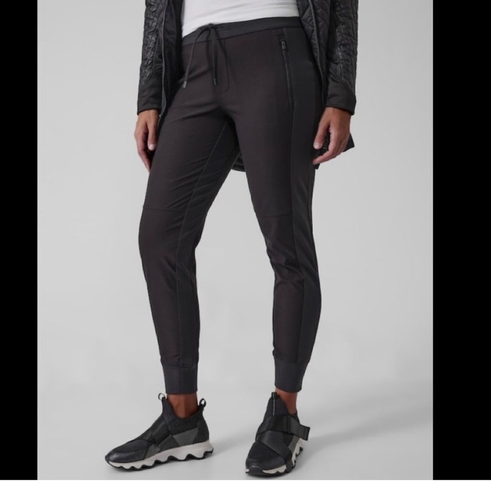 Athleta Headlands Hybrid Trek Joggers